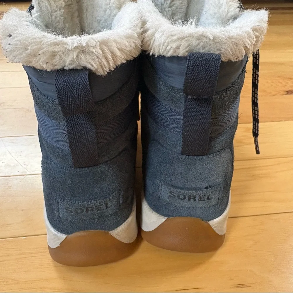 SOREL Whitney Flurry II Snow Boots Womens Sz 7 Navy Waterproof Ankle Bootie